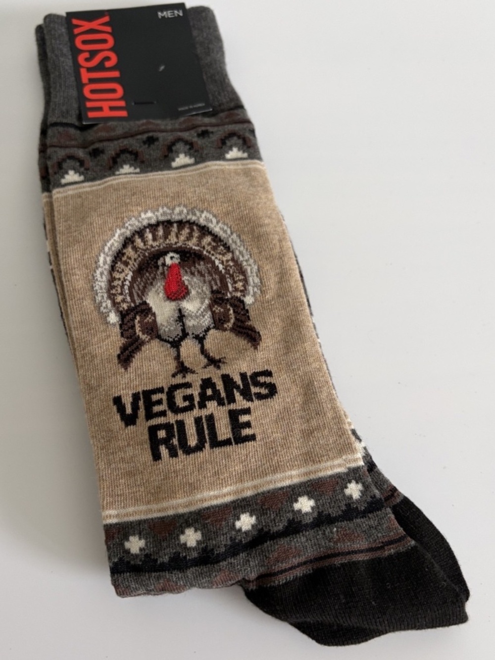 HOTSOX Men's Thanksgiving Turkey Vegans Rule Brown Crew Socks Size 6-12.5